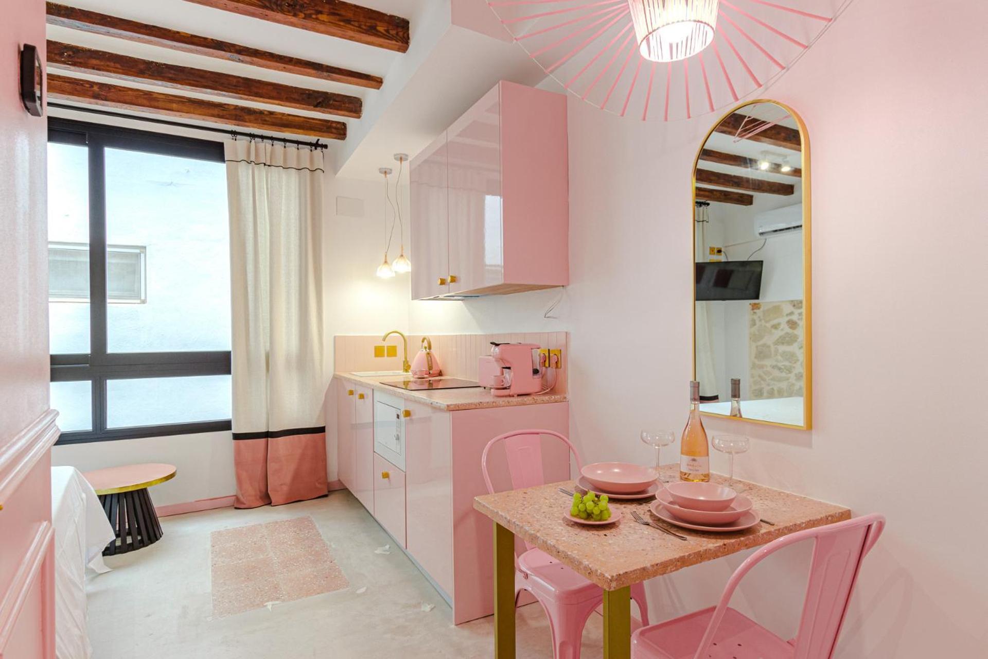 Glamorous Pink Studio In City Center لقنت المظهر الخارجي الصورة