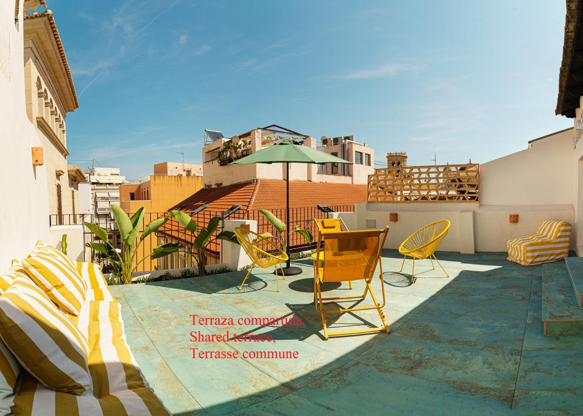 Glamorous Pink Studio In City Center لقنت المظهر الخارجي الصورة