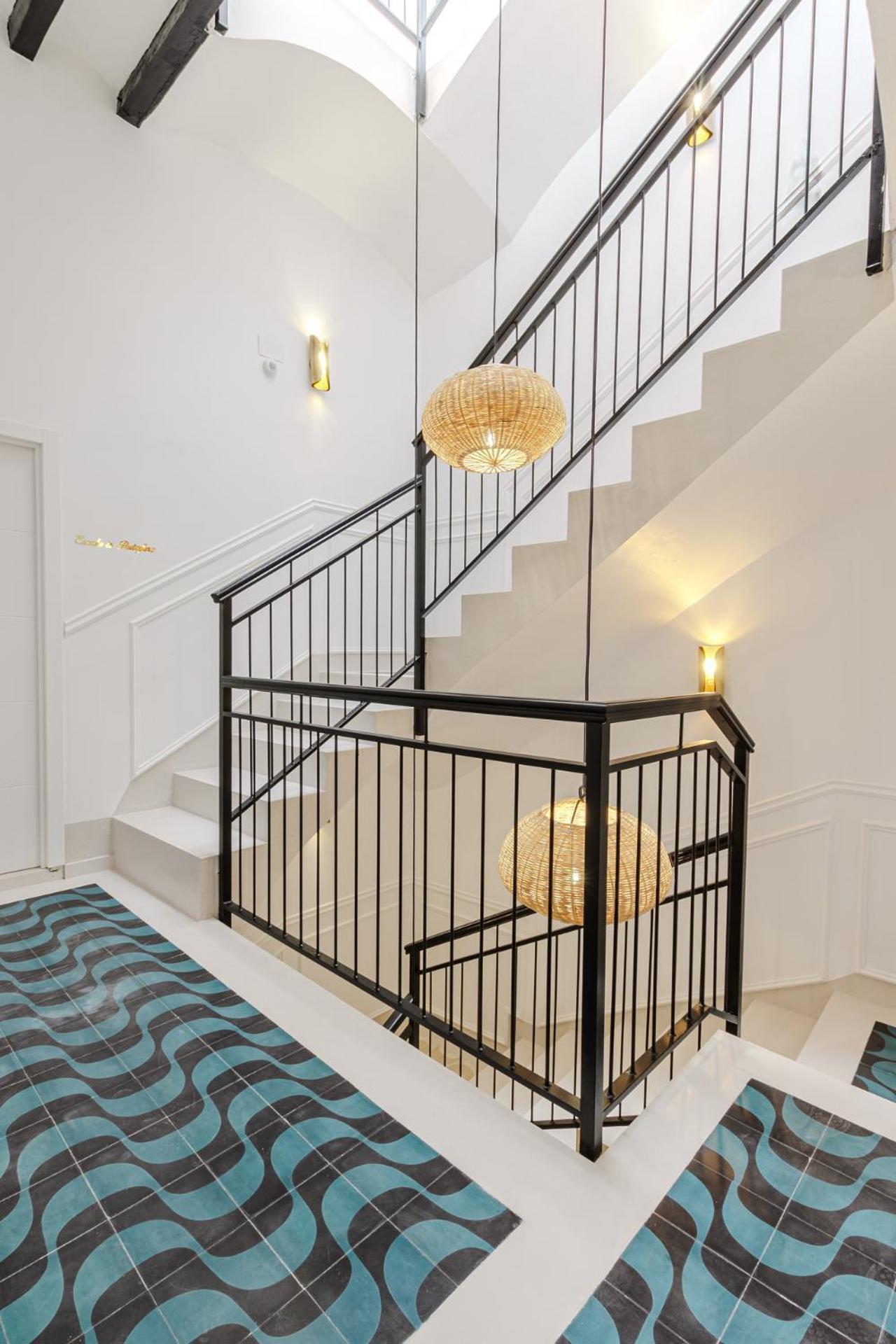 Glamorous Pink Studio In City Center لقنت المظهر الخارجي الصورة