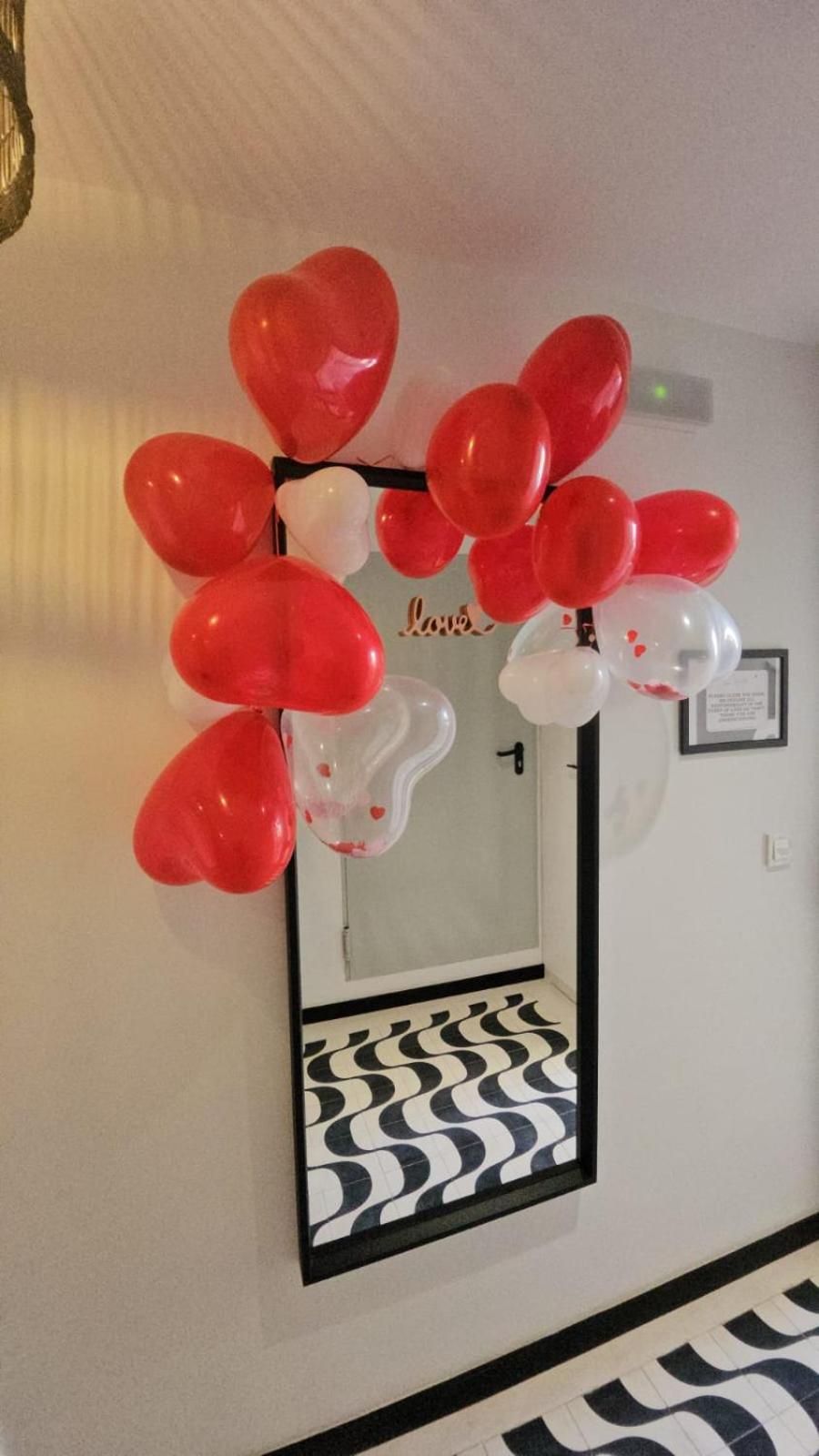 Glamorous Pink Studio In City Center لقنت المظهر الخارجي الصورة